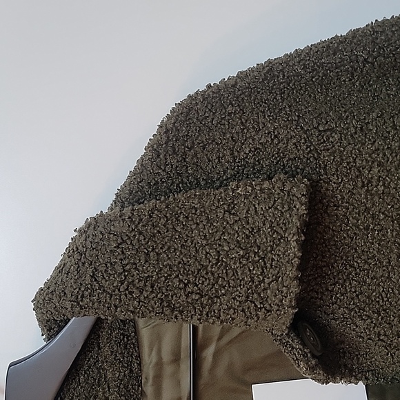 NOIZE | Miley Faux Shearling Sherpa Trucker Jacket - Picture 3 of 13